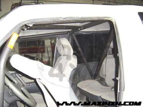 BARRAS ANTIVUELCO INTERIORES MITSUBISHI MONTERO 9199
