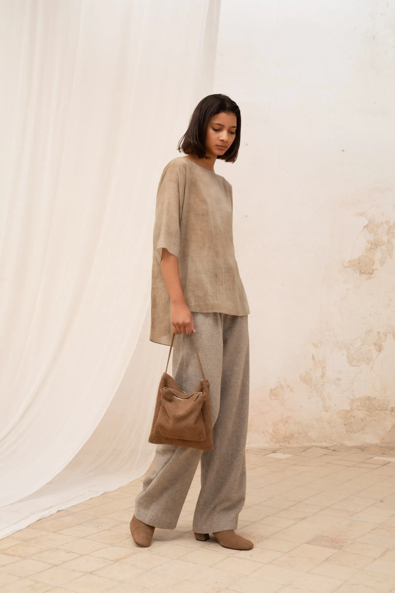 Bree, top in brown melange virgin wool