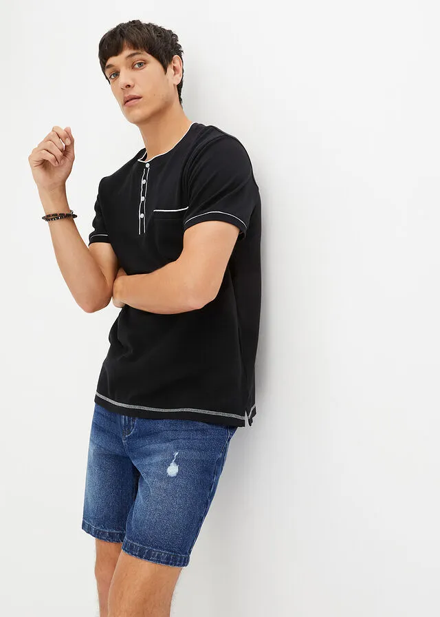 Camiseta con cuello henley Negro