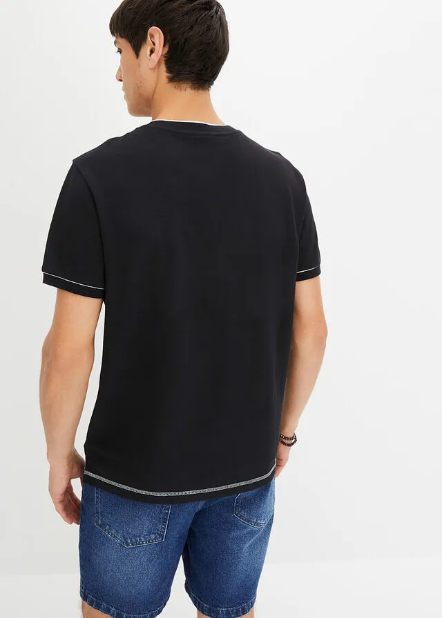 Camiseta con cuello henley Negro