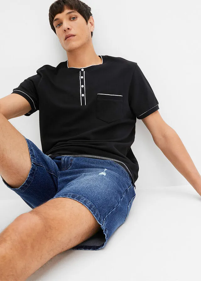 Camiseta con cuello henley Negro