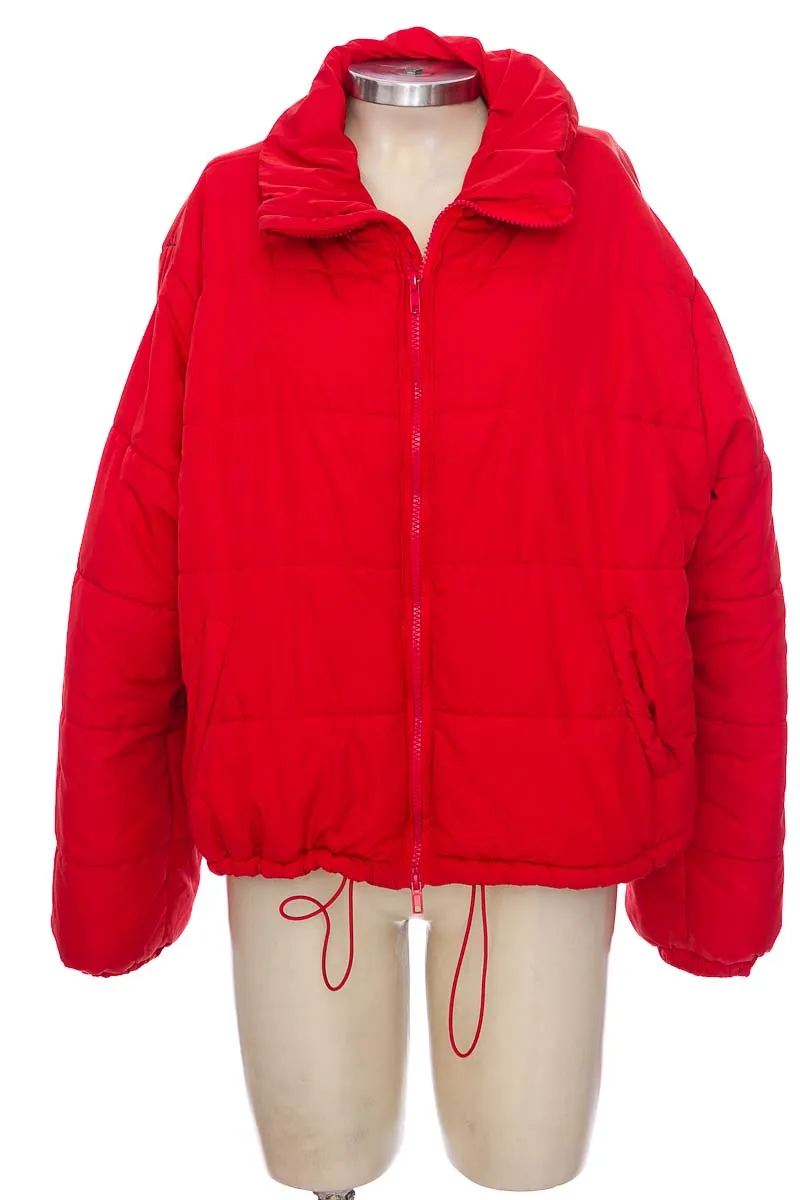 CHAQUETA / ABRIGO COLOR ROJO  FOREVER 21