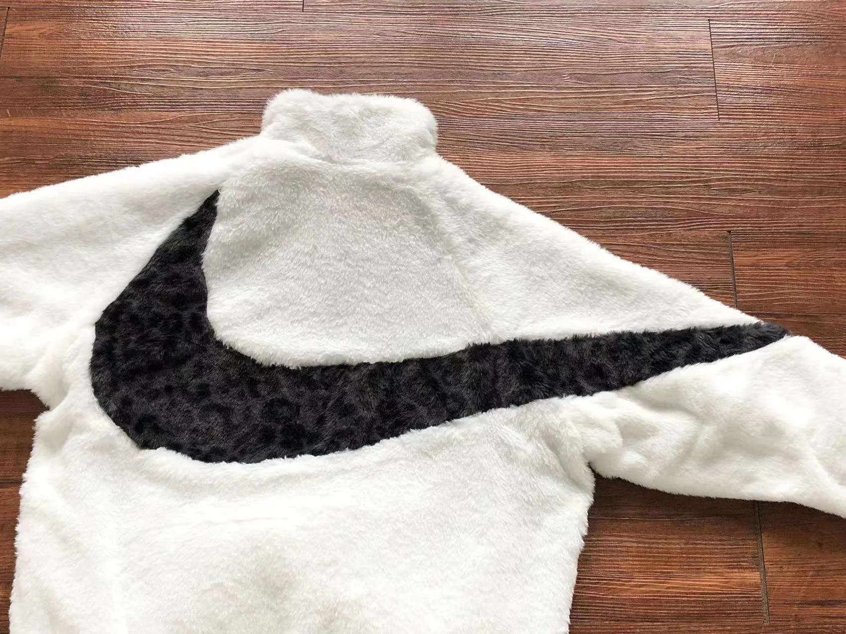 Chaqueta Nike Color Blanco – SS23