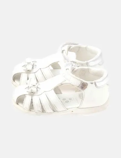 Chicco Sandalia blanca velcro