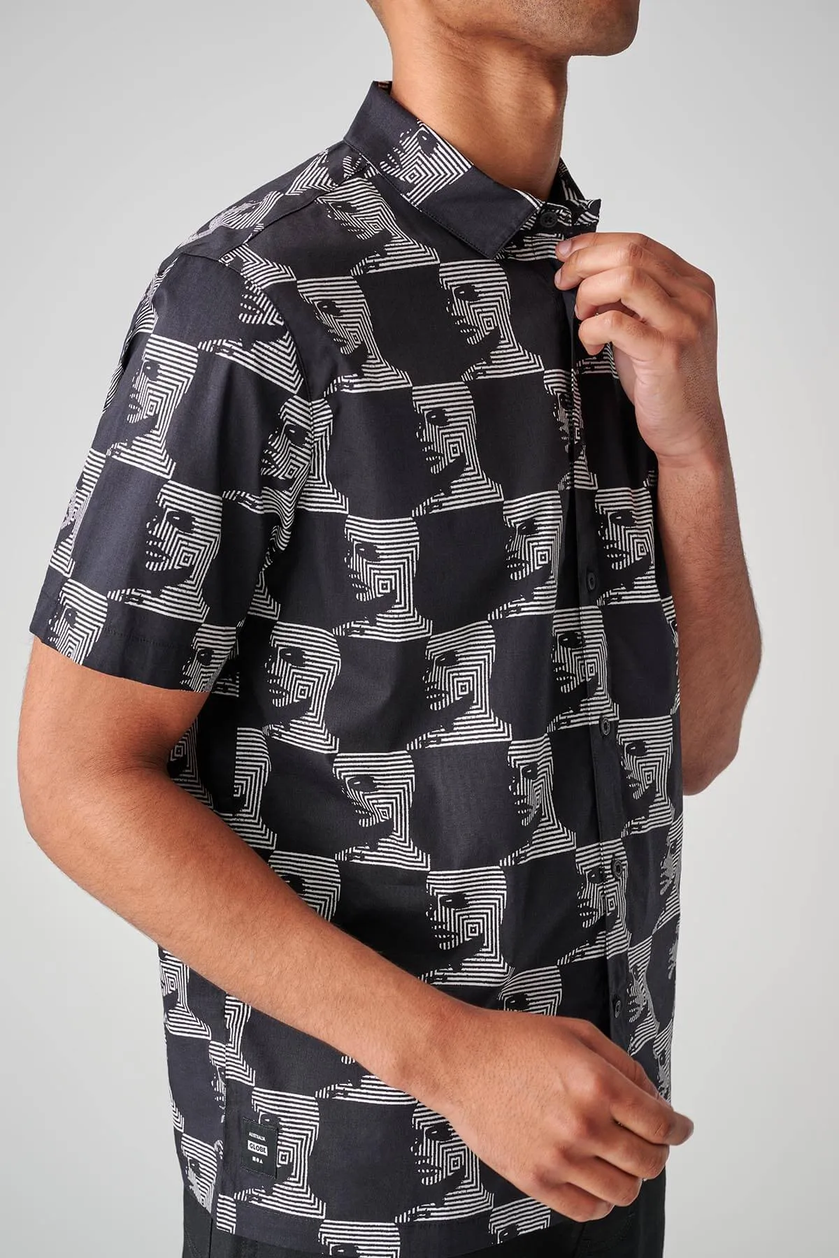 CIRCUITS SS SHIRT  BLACK