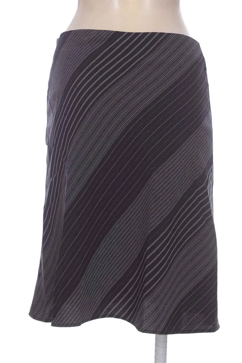 FALDA COLOR NEGRO  TEMPUS