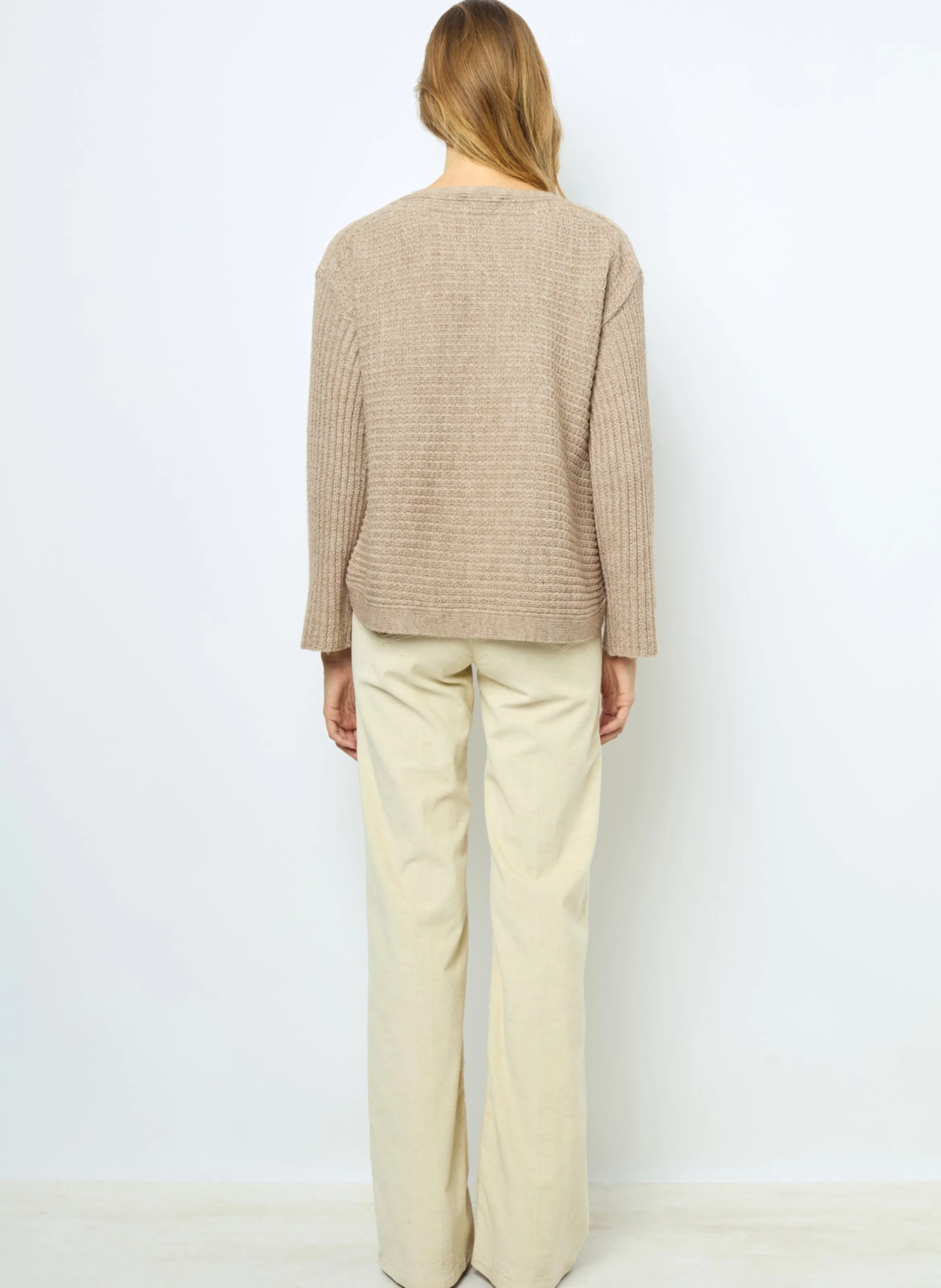 GERARD DAREL JOLINE  JERSEY RECTO DE PUNTO CON CUELLO BARCO EN BEIGE