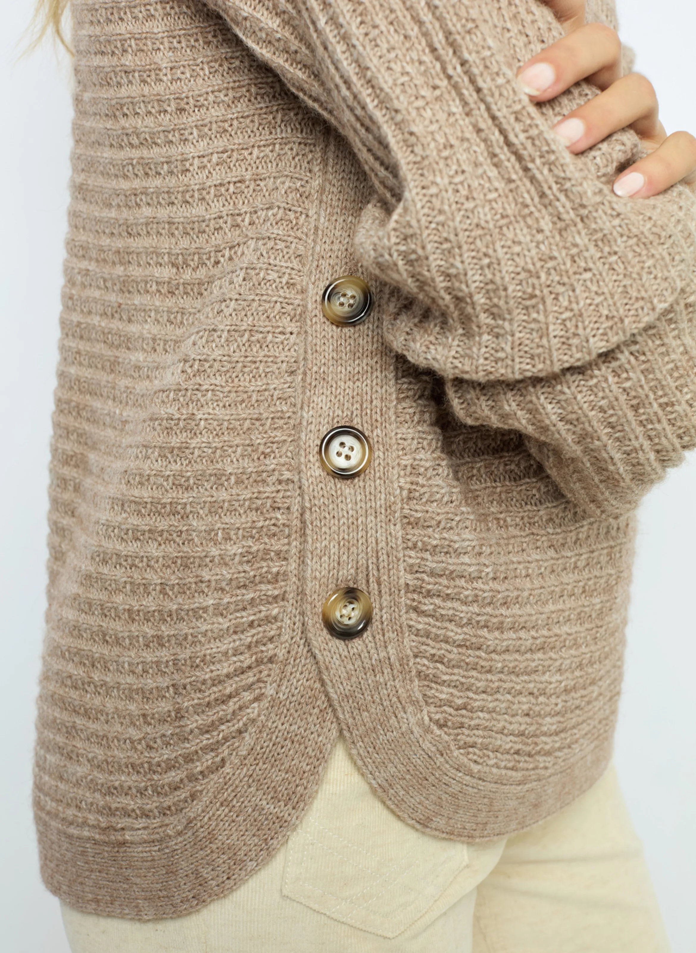 GERARD DAREL JOLINE  JERSEY RECTO DE PUNTO CON CUELLO BARCO EN BEIGE