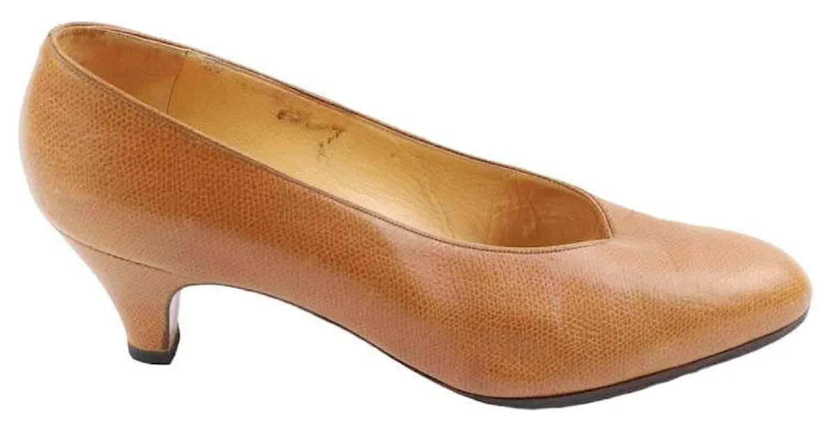 Hermès Tacones de cuero Castaño 