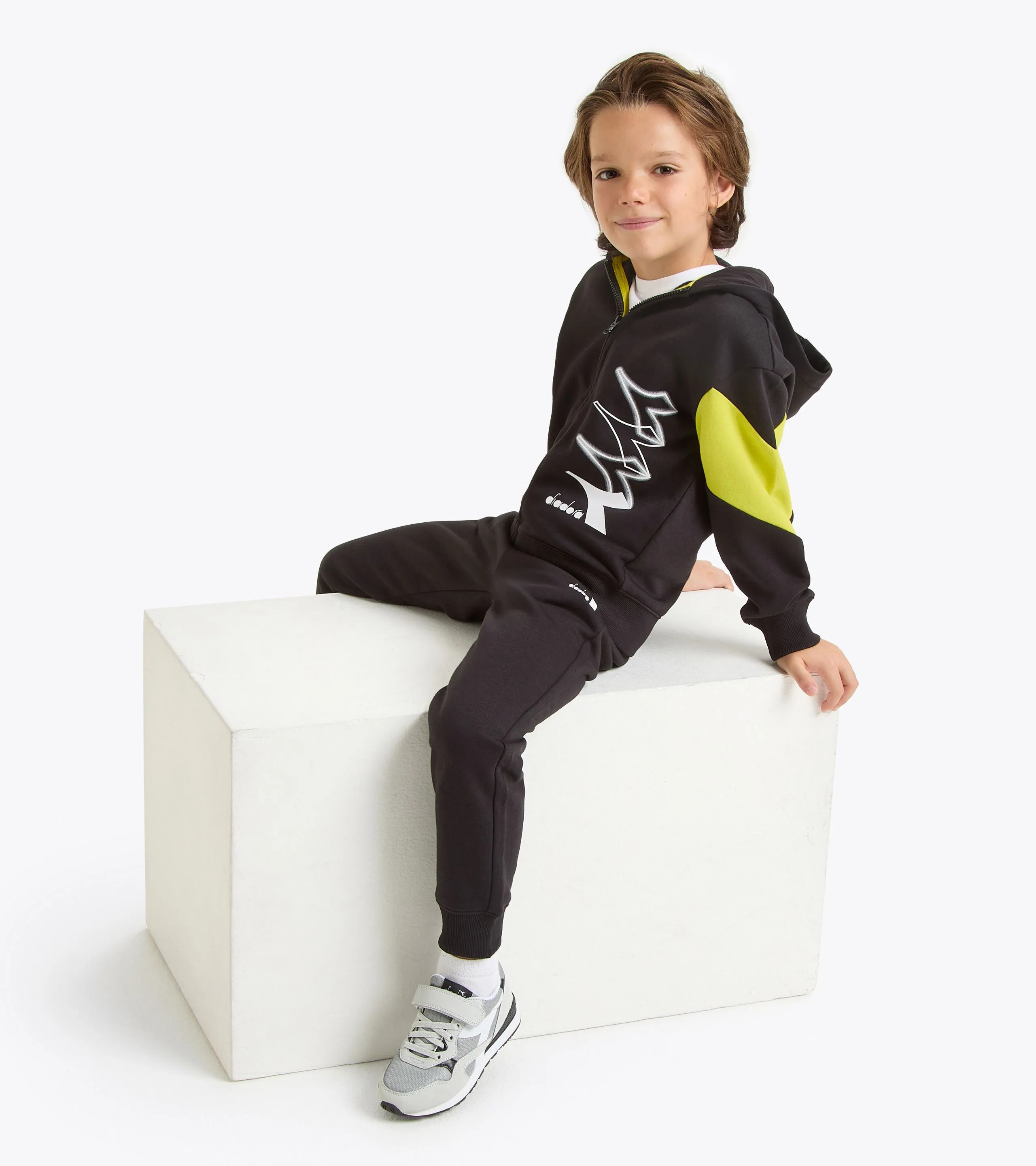 JB. TRACKSUIT HD FZ LOGO CH&AACUTE;NDAL  NI&NTILDE;O/ADOLESCENTE