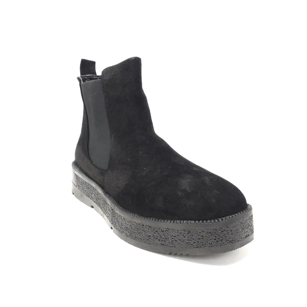 Marlow Black