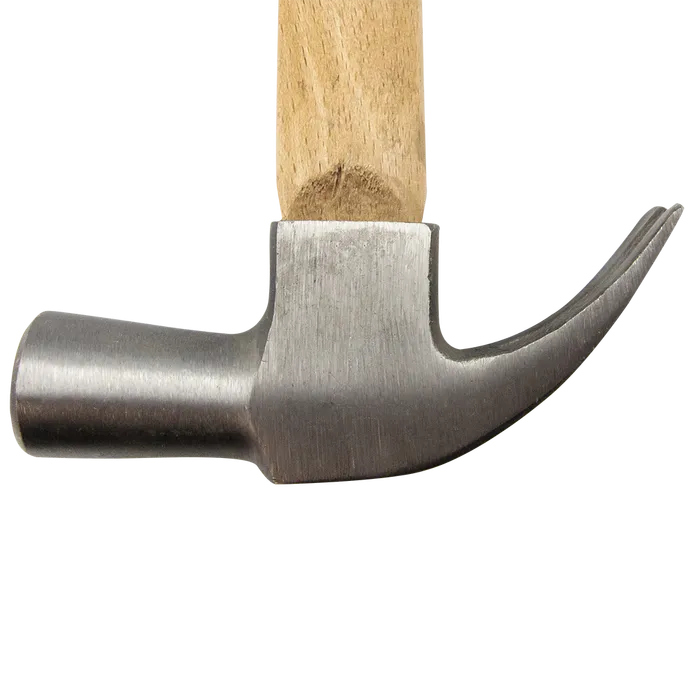 Martillo carpintero con mango de madera
