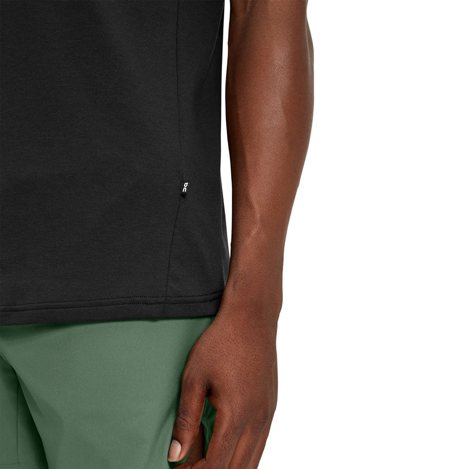 ON RUNNING FOCUST BLACK