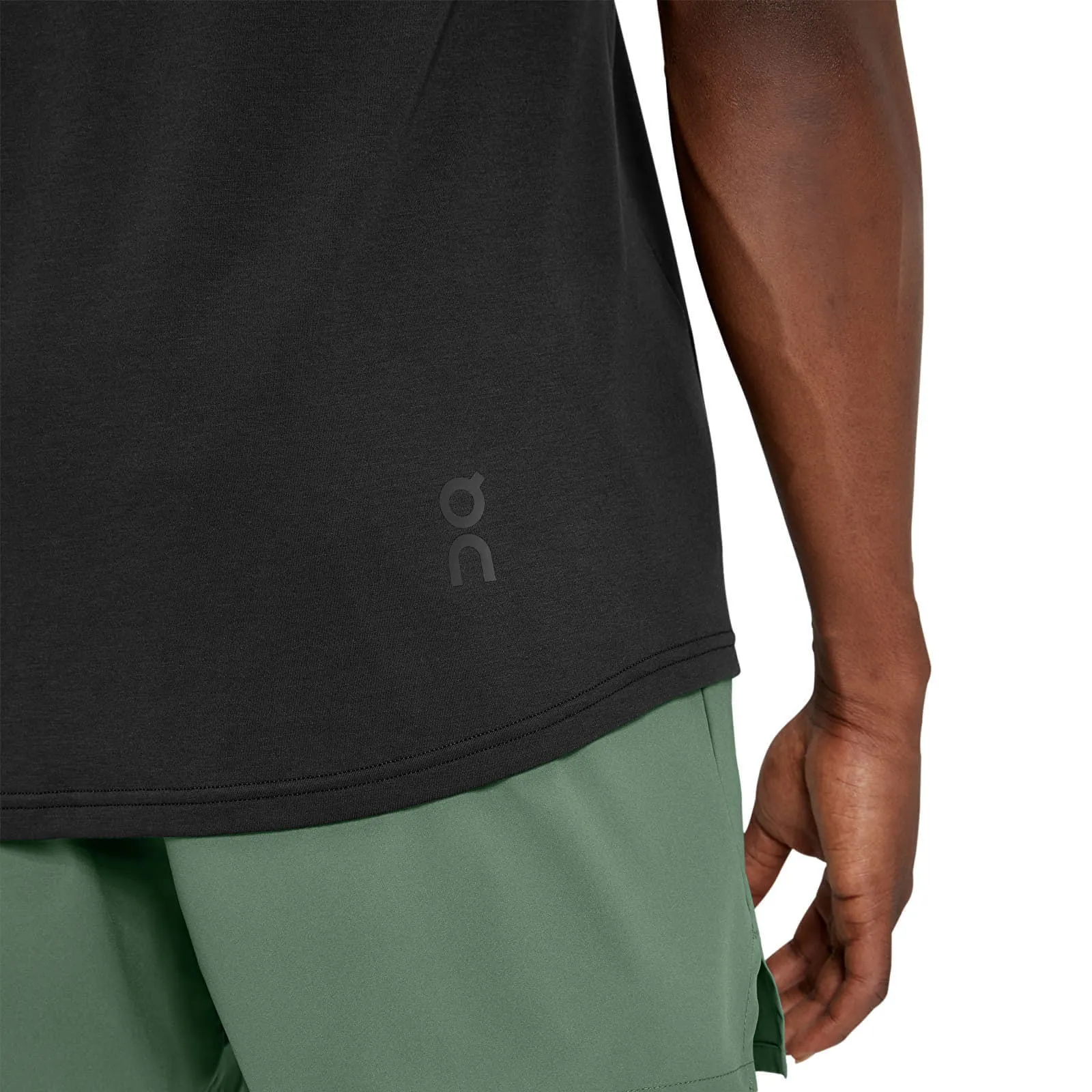 ON RUNNING FOCUST BLACK
