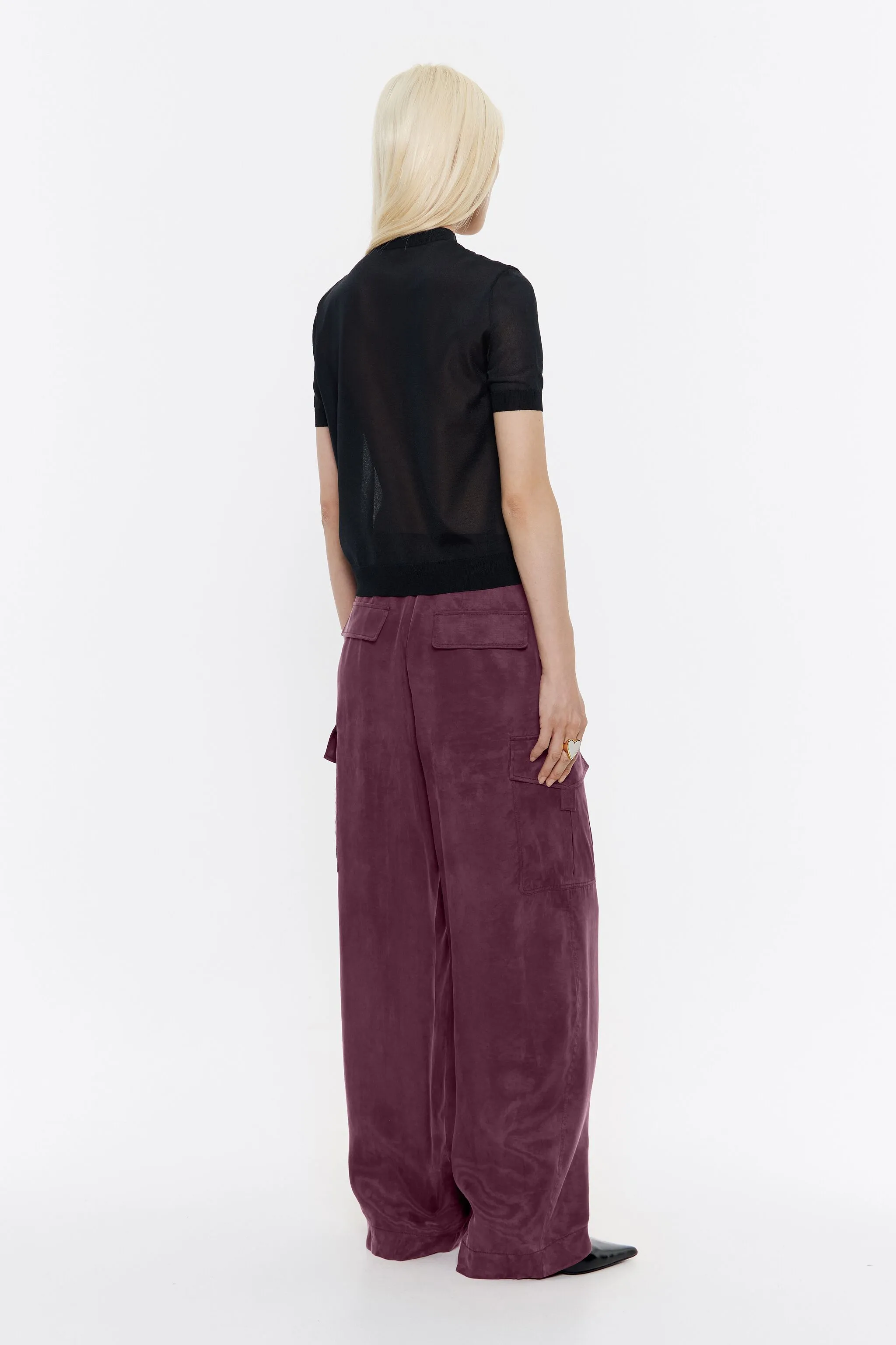 Pantalón cargo fluido burdeos