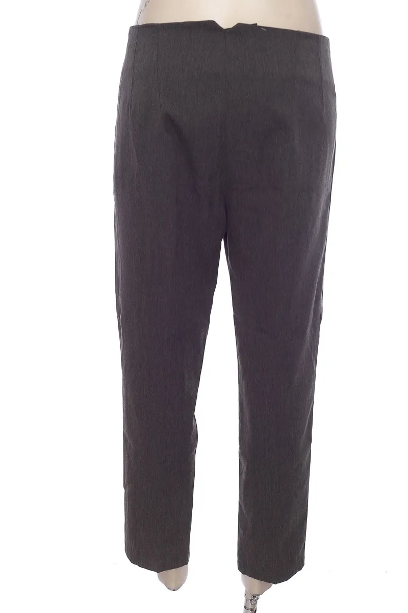 PANTALóN COLOR GRIS  ARTURO CALLE