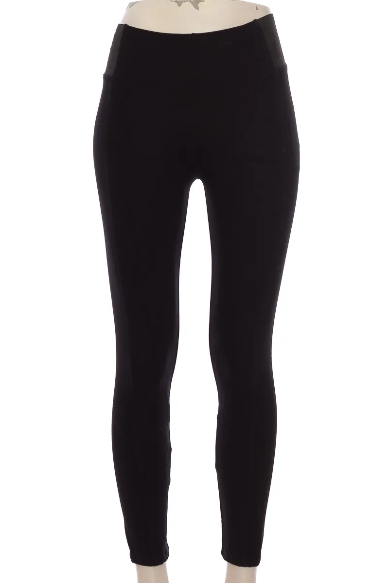 PANTALóN COLOR NEGRO  COLOR