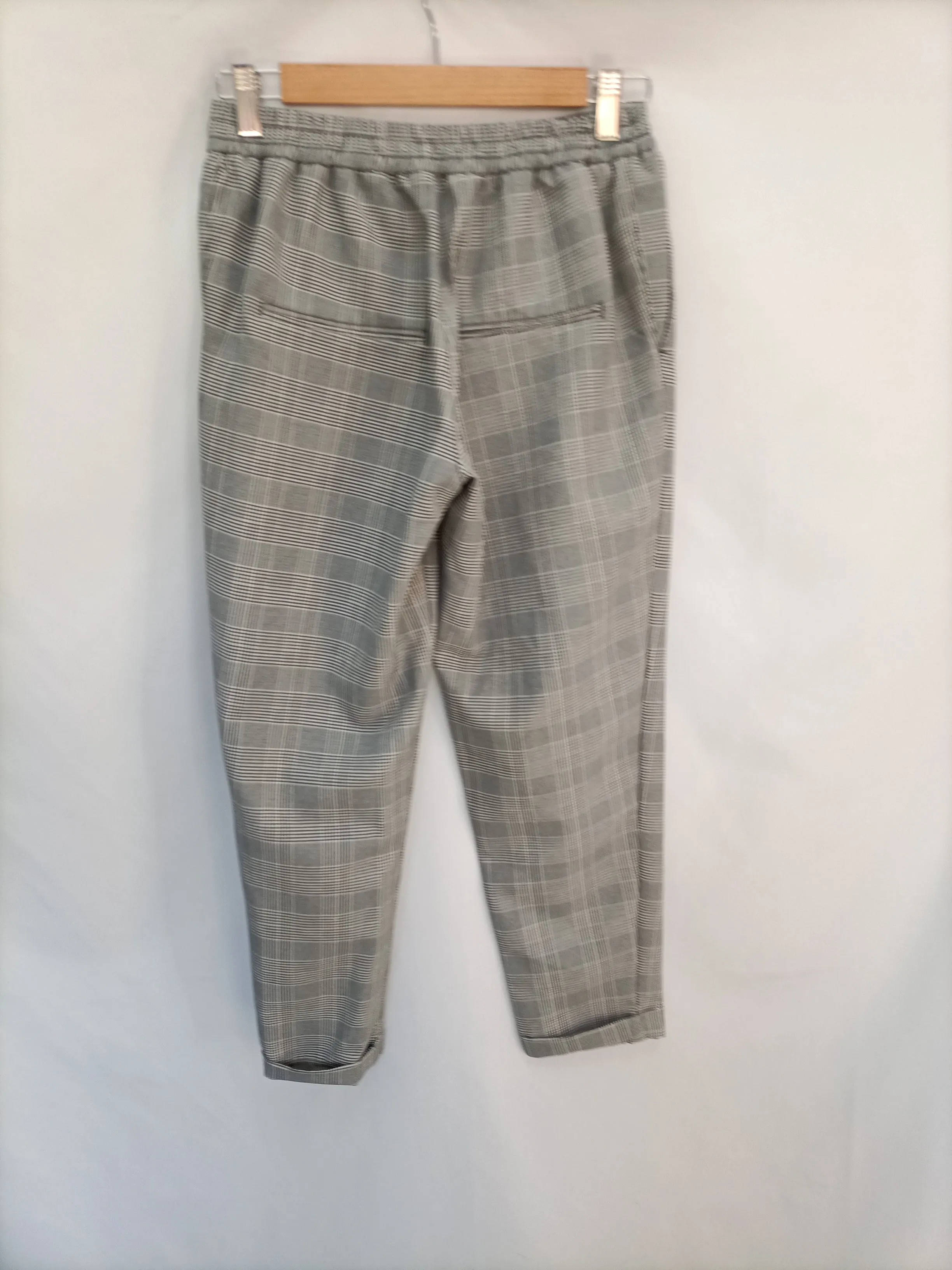 PULL&BEAR. Pantalón fluido pata de gallo T.s