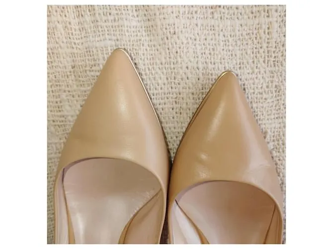 Tacones beige de Casadei 