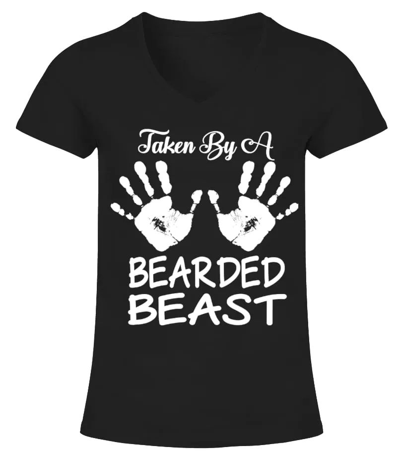 Taken By A Bearded Beast Camiseta cuello pico Mujer