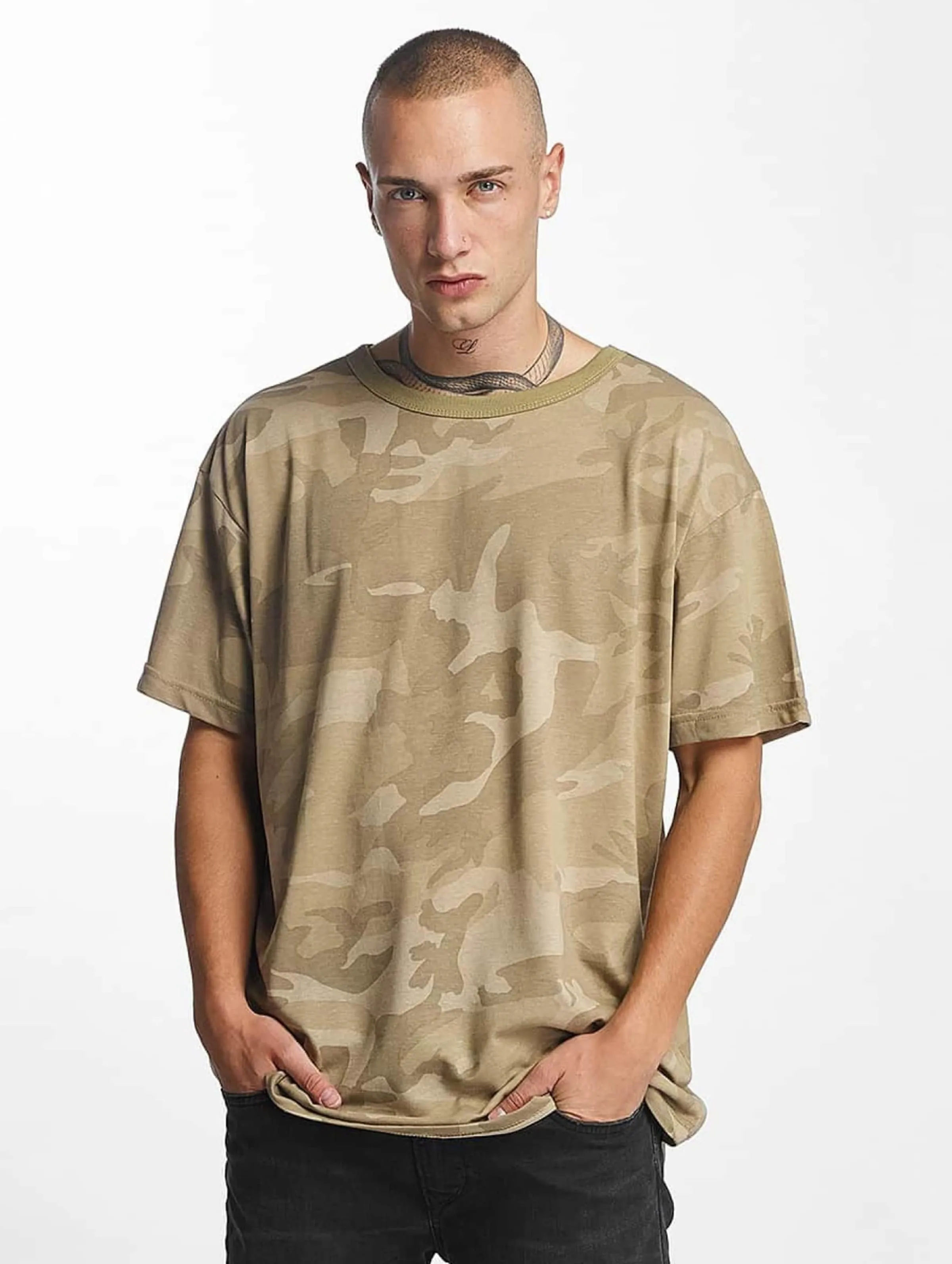 Urban Classics Camo Oversized