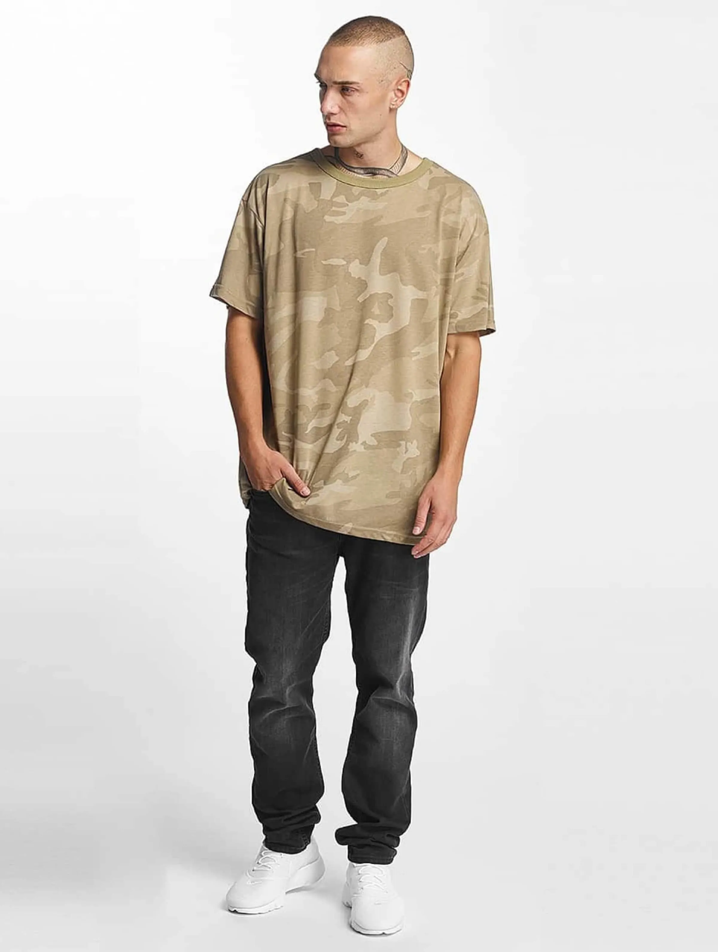 Urban Classics Camo Oversized