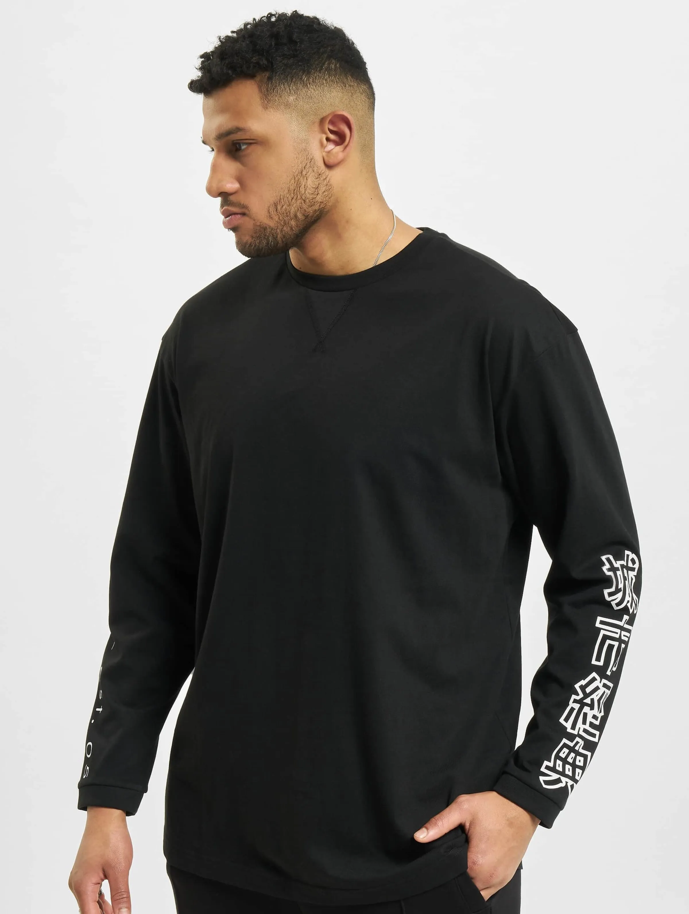 Urban Classics Chinese Symbol Oversized