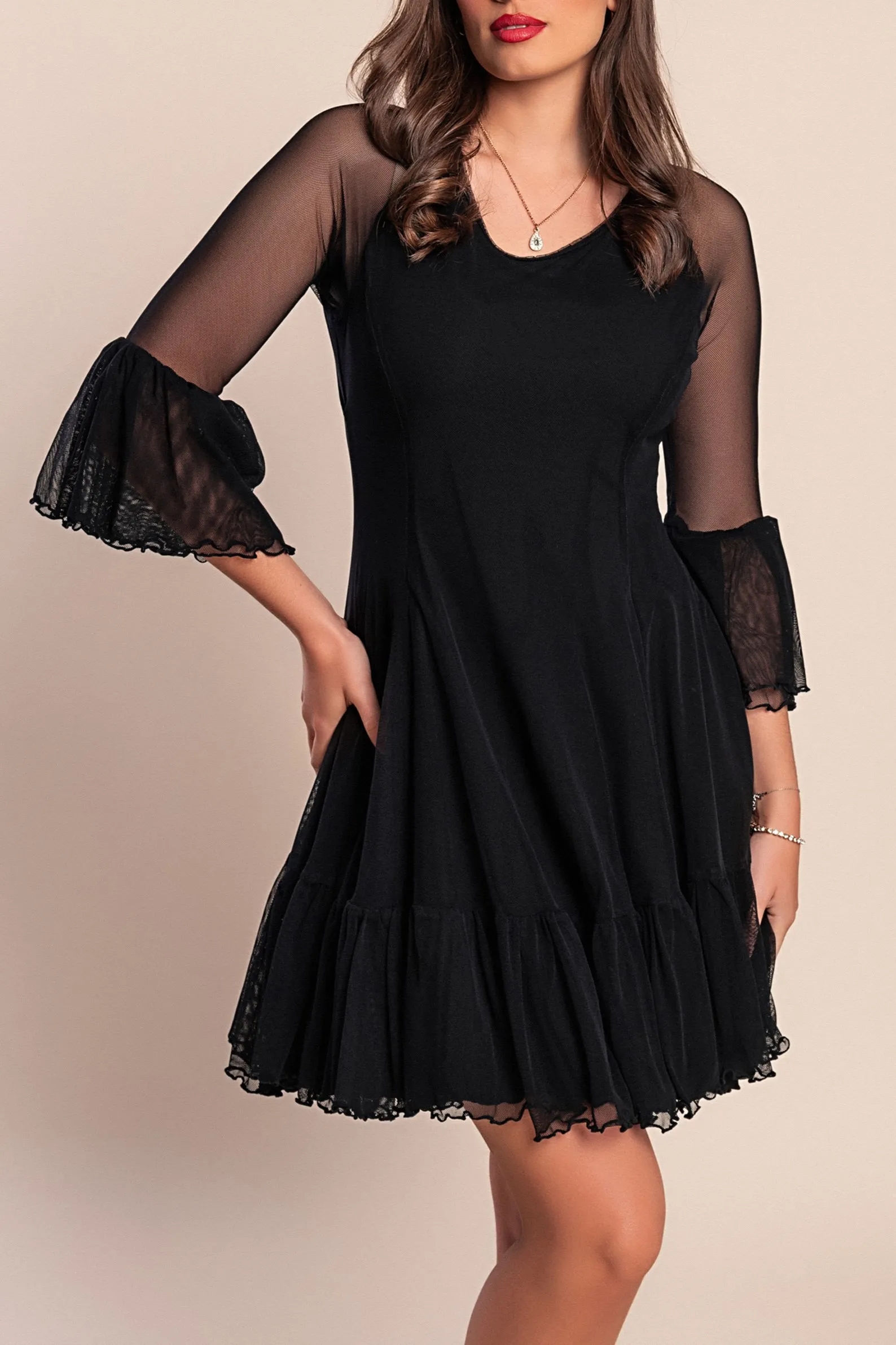 Vestido corto de tul, negro